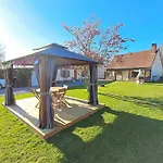 Frühstückspension La Salicorne 3*